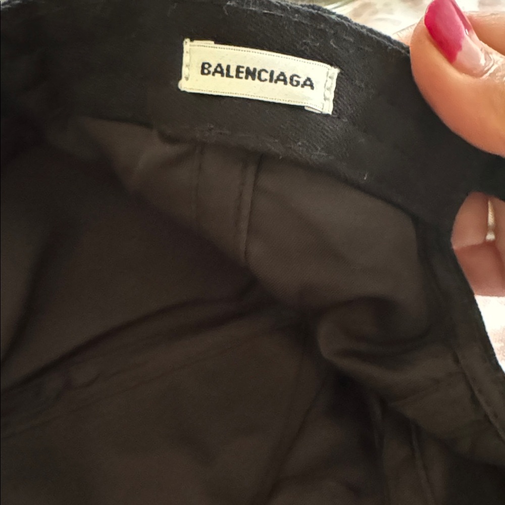 Balenciaga Black Cap - Picture 2 of 3